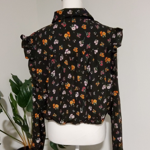 BCBGeneration Chic Black Floral Blouse - Picture 6 of 10